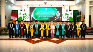 Read more about the article Pengukuhan Guru Besar, Prof. Dr. H. Agus Purnomo, M.Ag.